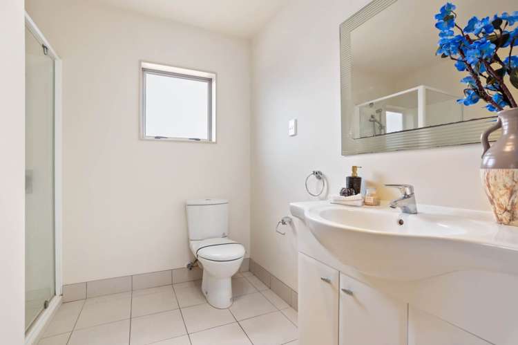 14 Merlot Way Te Atatu South_11