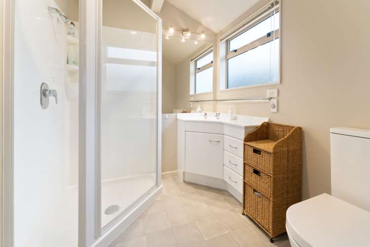 31 Olympus Way Richmond_21