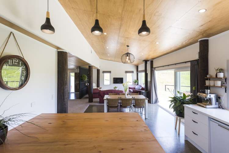 34 Highland View Drive Tokomaru_14