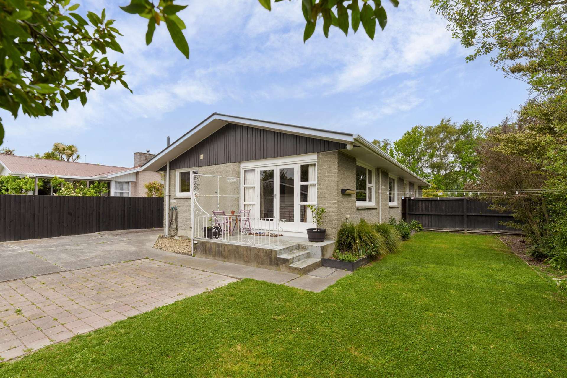 2/37 Lochee Road Upper Riccarton_0