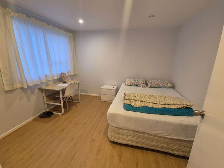55 Allington Road Massey_13