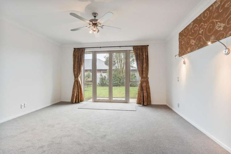 54 Pentecost Road 11353_9