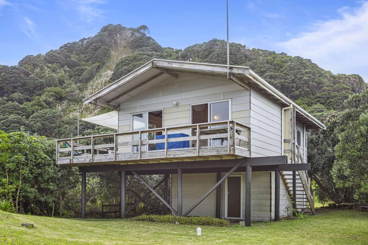 36 North Piha Road_5