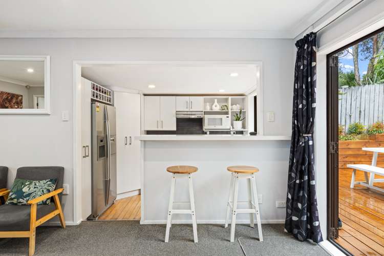504 Beach Road Murrays Bay_7