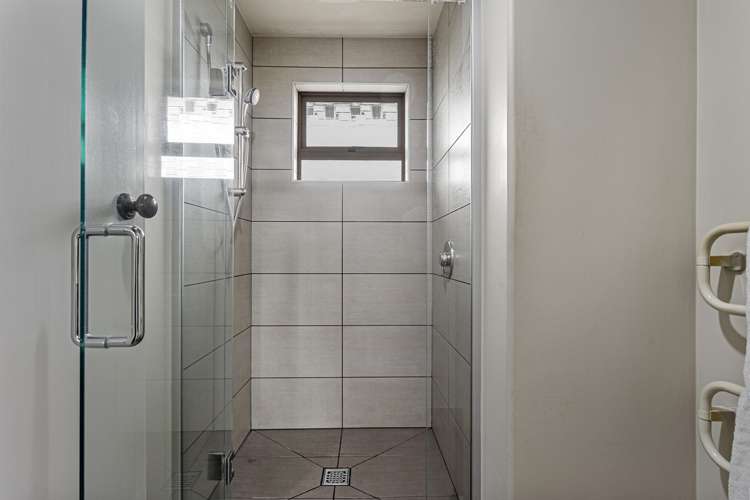 439 Johns Road Fernside_16