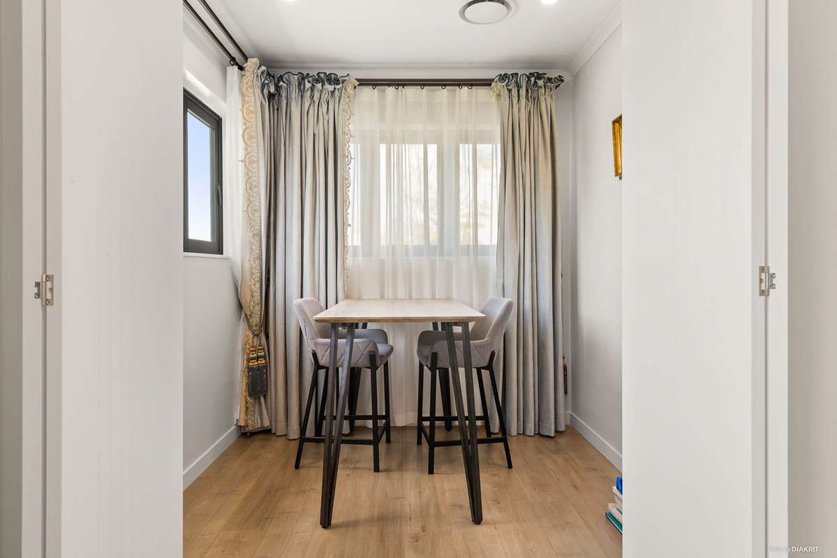 36A Kingsclere Place_2