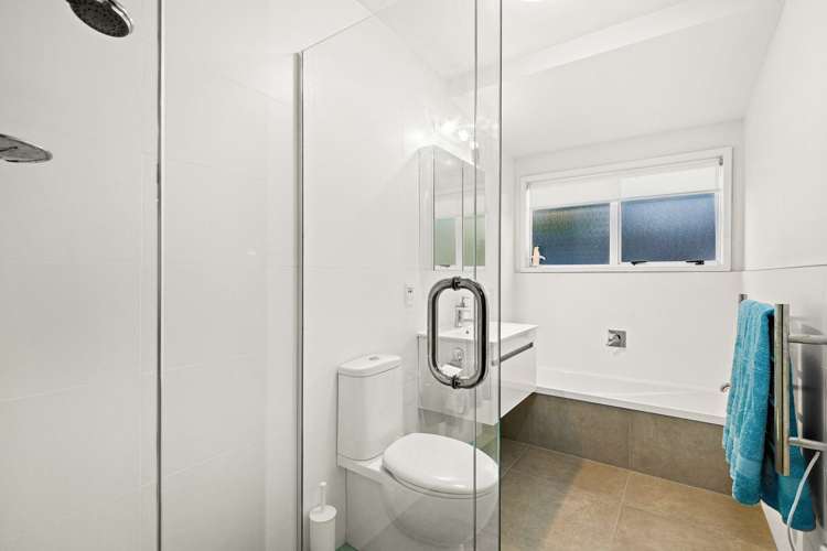 20 Noall Street Te Atatu Peninsula_12