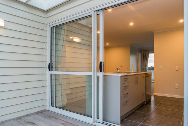 96 Arrowsmith Drive Flat Bush_16