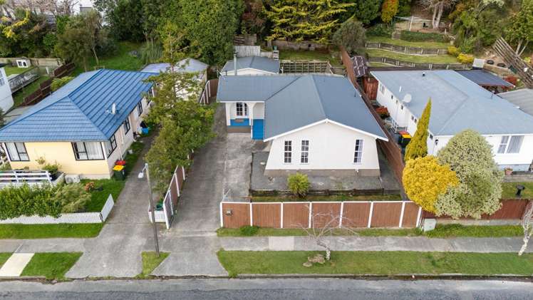 26 Trelawney Road Wainuiomata_16