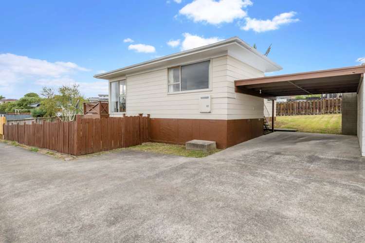 1/11 Charntay Avenue Clover Park_10