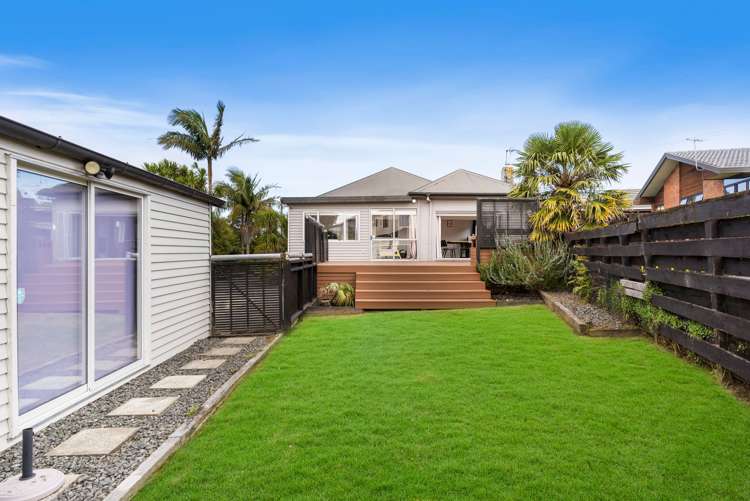 4 Akehurst Avenue New Lynn_19