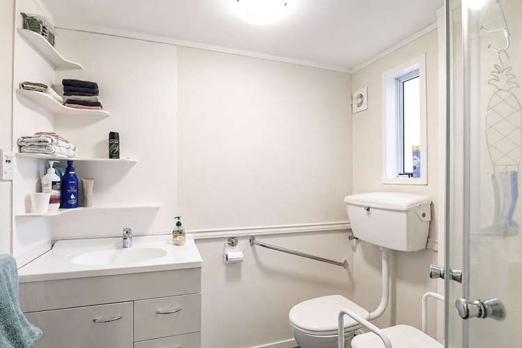 96B Grand Vue Road Kawaha Point_20