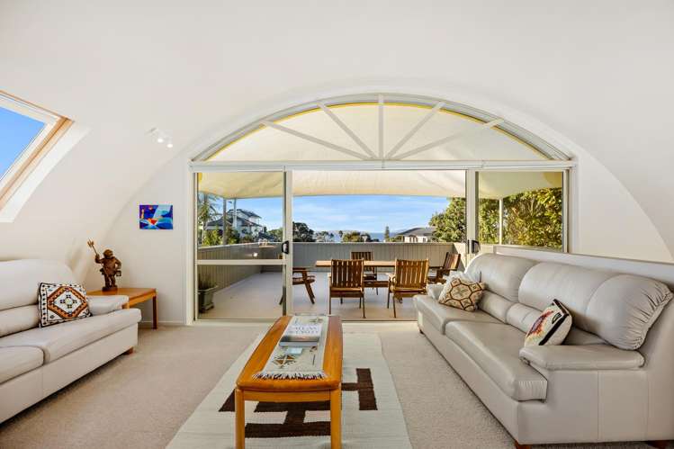 1391 Whangaparaoa Road_1