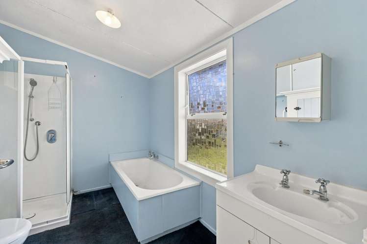 40 Paraekaretu Street Hunterville_10