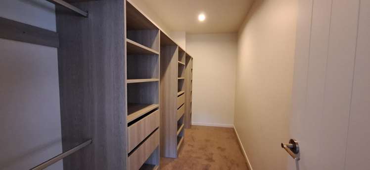 8 Bintulu Place Fairview Heights_11