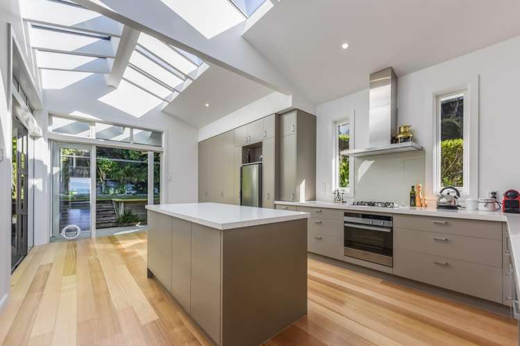 561 Rocks Road, Moana Nelson_5