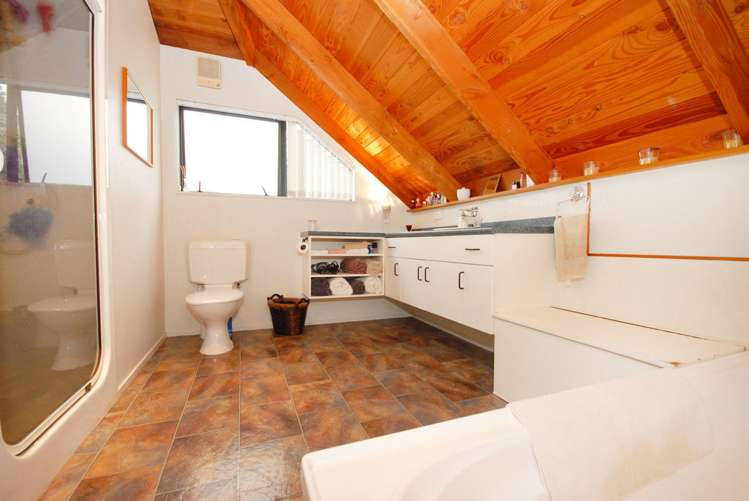 2/182 Queen Street Northcote Point_5