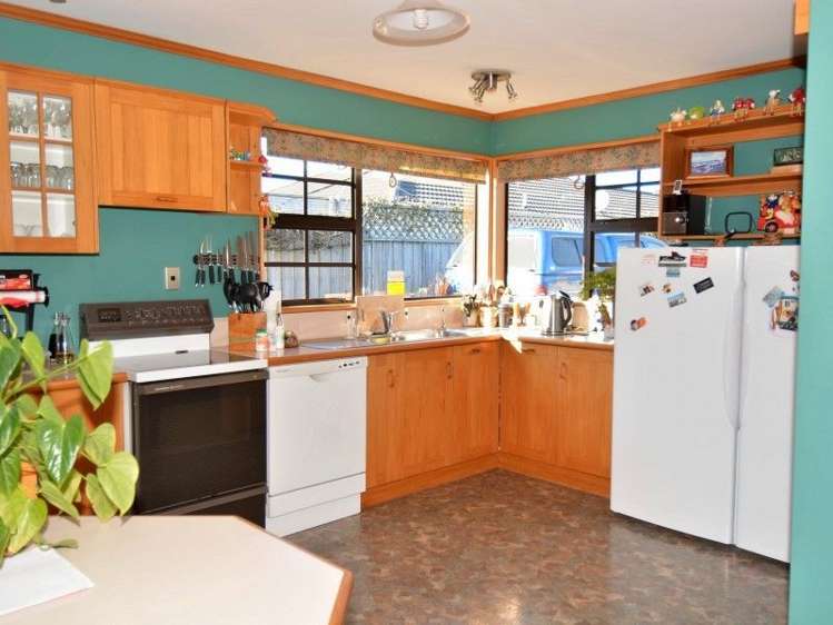 100 Chelmsford Street Windsor_9