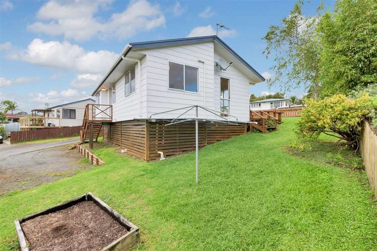 1/221 Glengarry Road Glen Eden_10