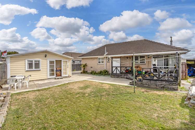6 Soberton Street Aranui_10
