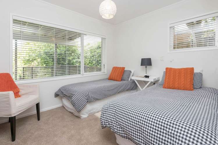 25 Mcmillan Place Mellons Bay_15