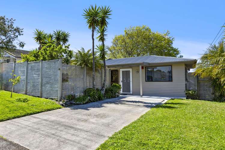 86 Beach Road Mellons Bay_6