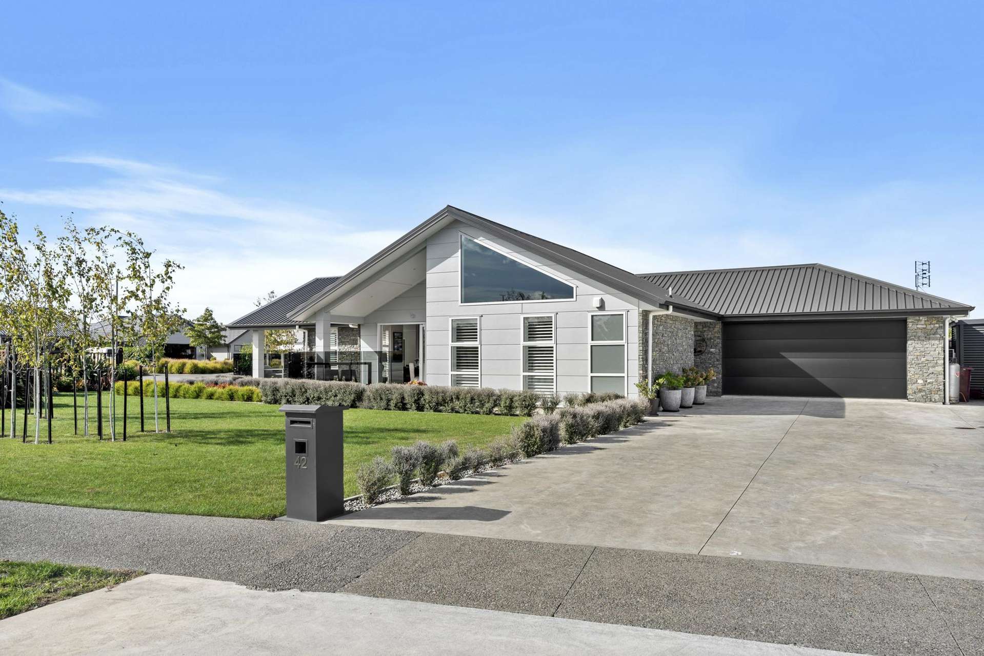 42 Marine Corps Drive Solway_0