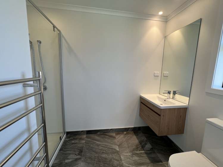 18 Kekewai Place 2033_10