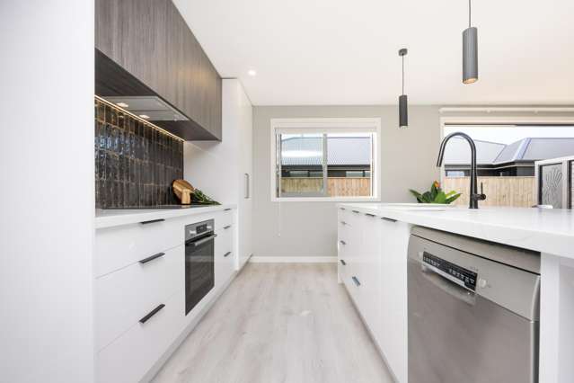 14 Kanzan Grove Feilding_4