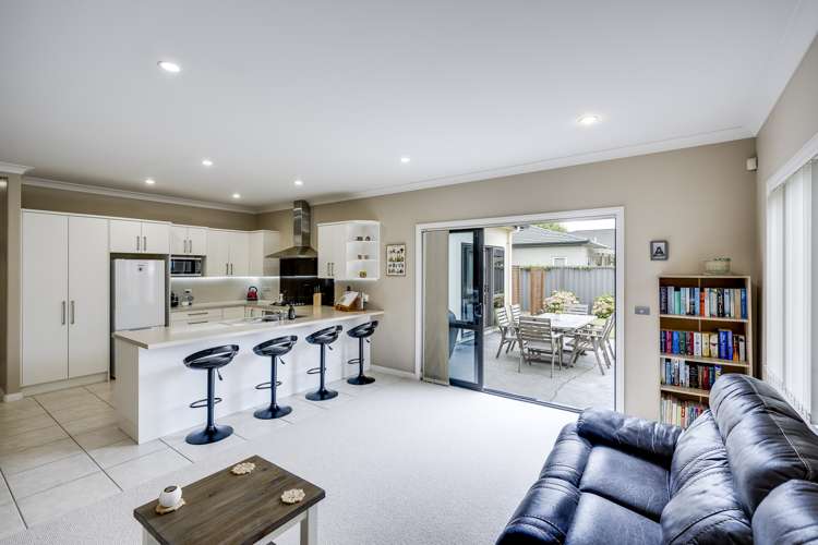 10 Squire Drive Awatoto_5