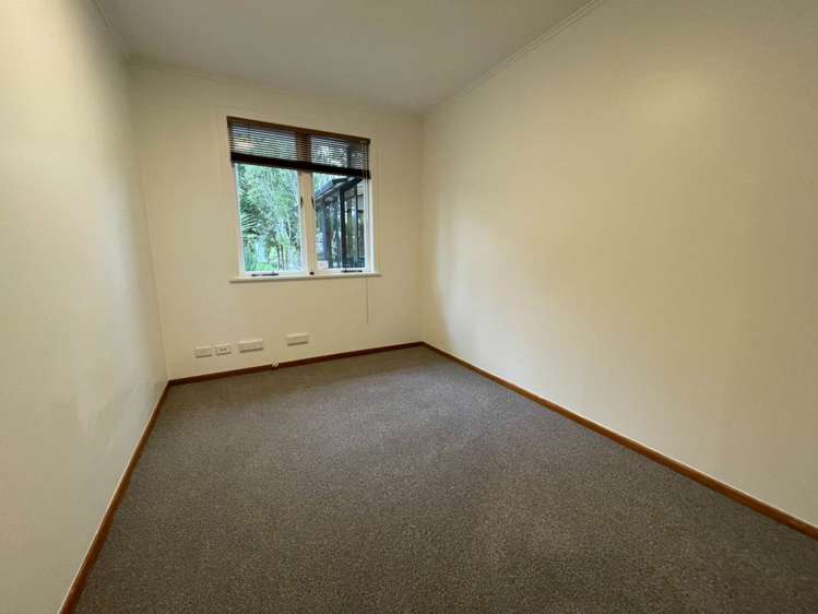 119 Bruce Road Glenfield_13