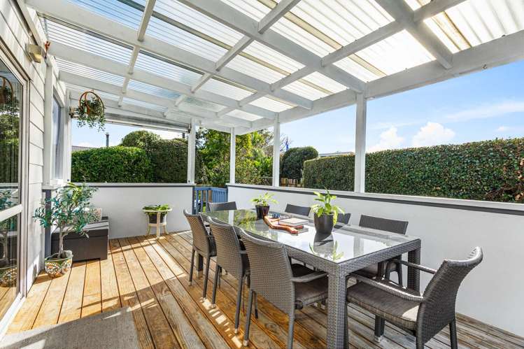 18 Dawnhaven Drive Te Atatu Peninsula_18