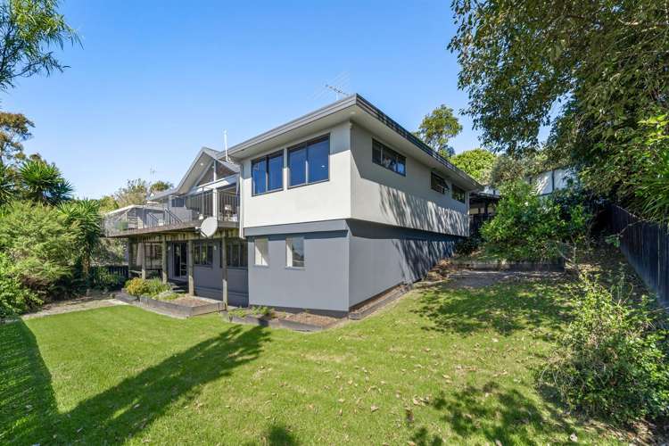 210 Whangaparaoa Road Red Beach_32