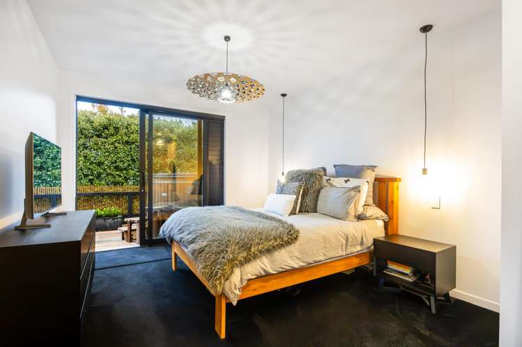 16 Tuatini Place Long Bay_13