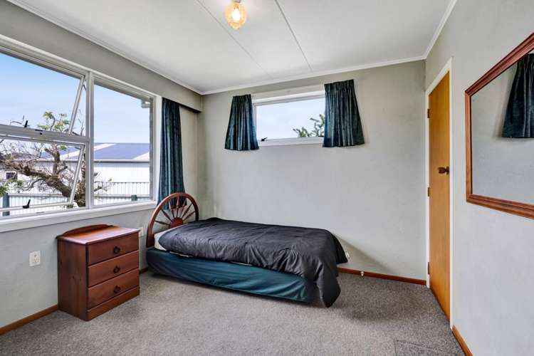 5 Climie Crescent Hawera_12