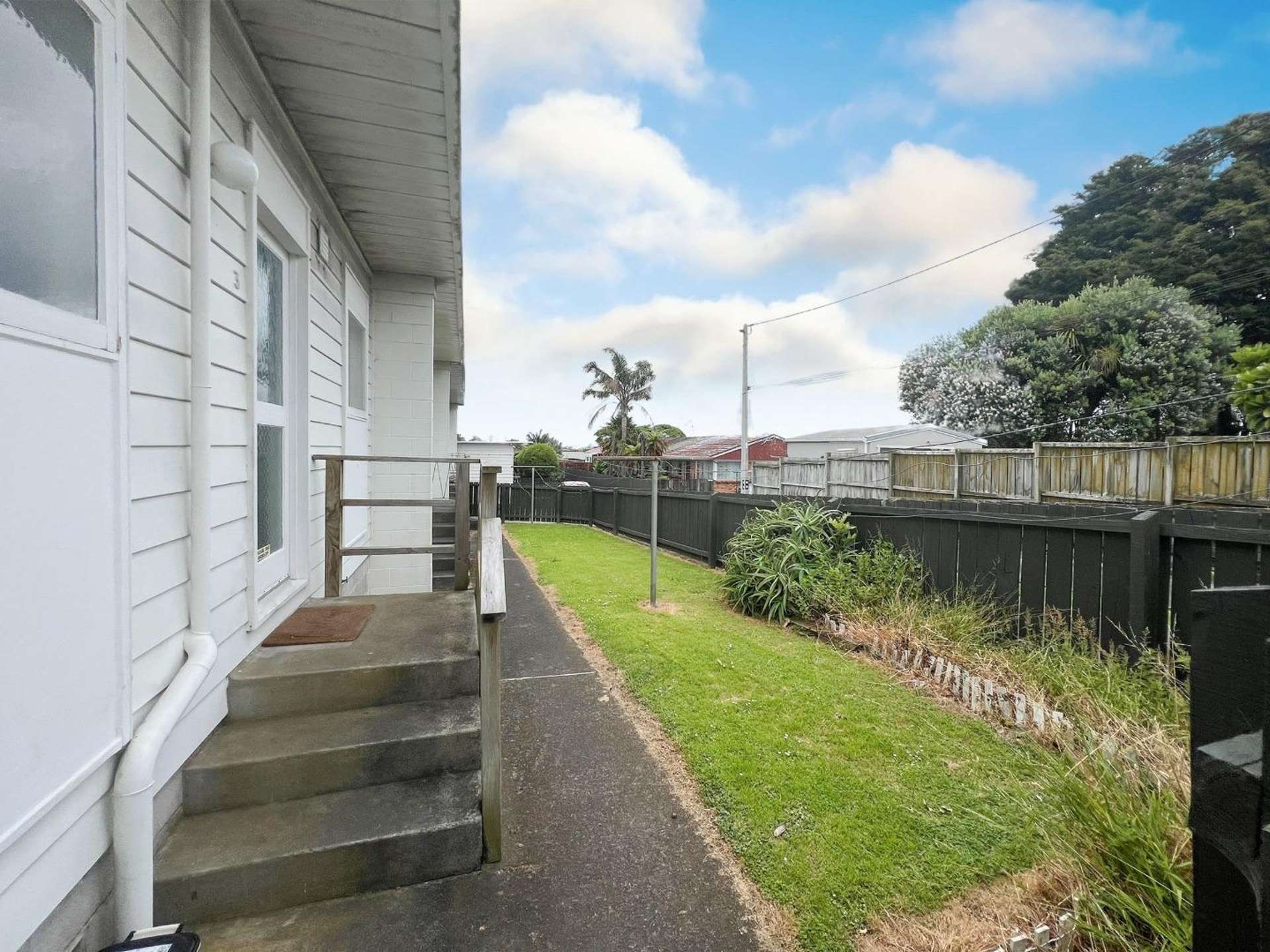 3/9 Mountain Road 1816_0