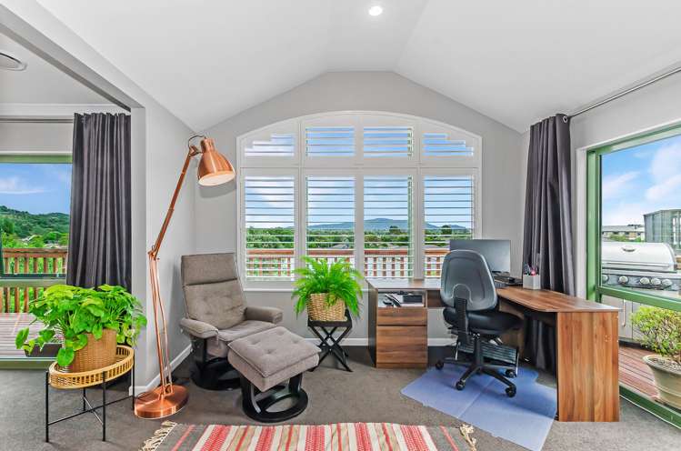 56 Kakariki Grove Waikanae_2