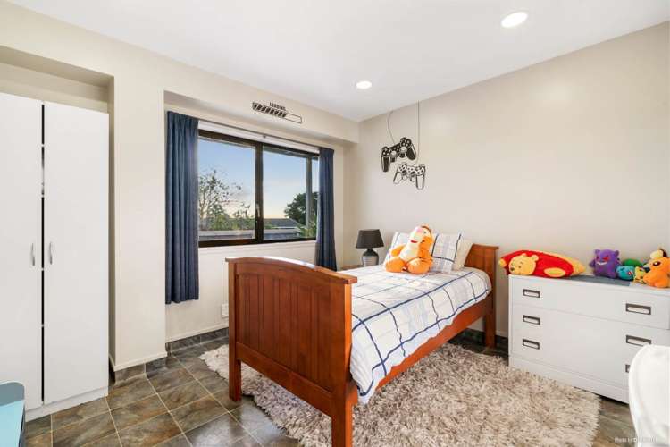 8 Wesleydale Place Papakura_17