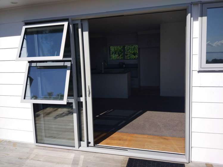 15 D'oyly Drive Stanmore Bay_5