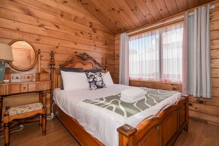 3 Highwic Avenue Epsom_12