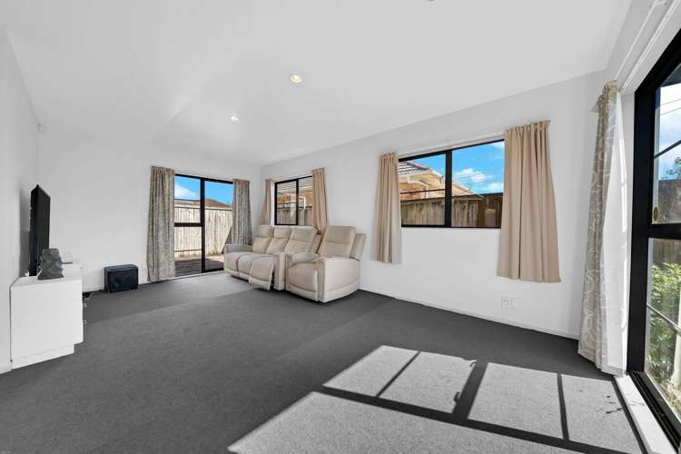 1/42 Holly Street Avondale_2