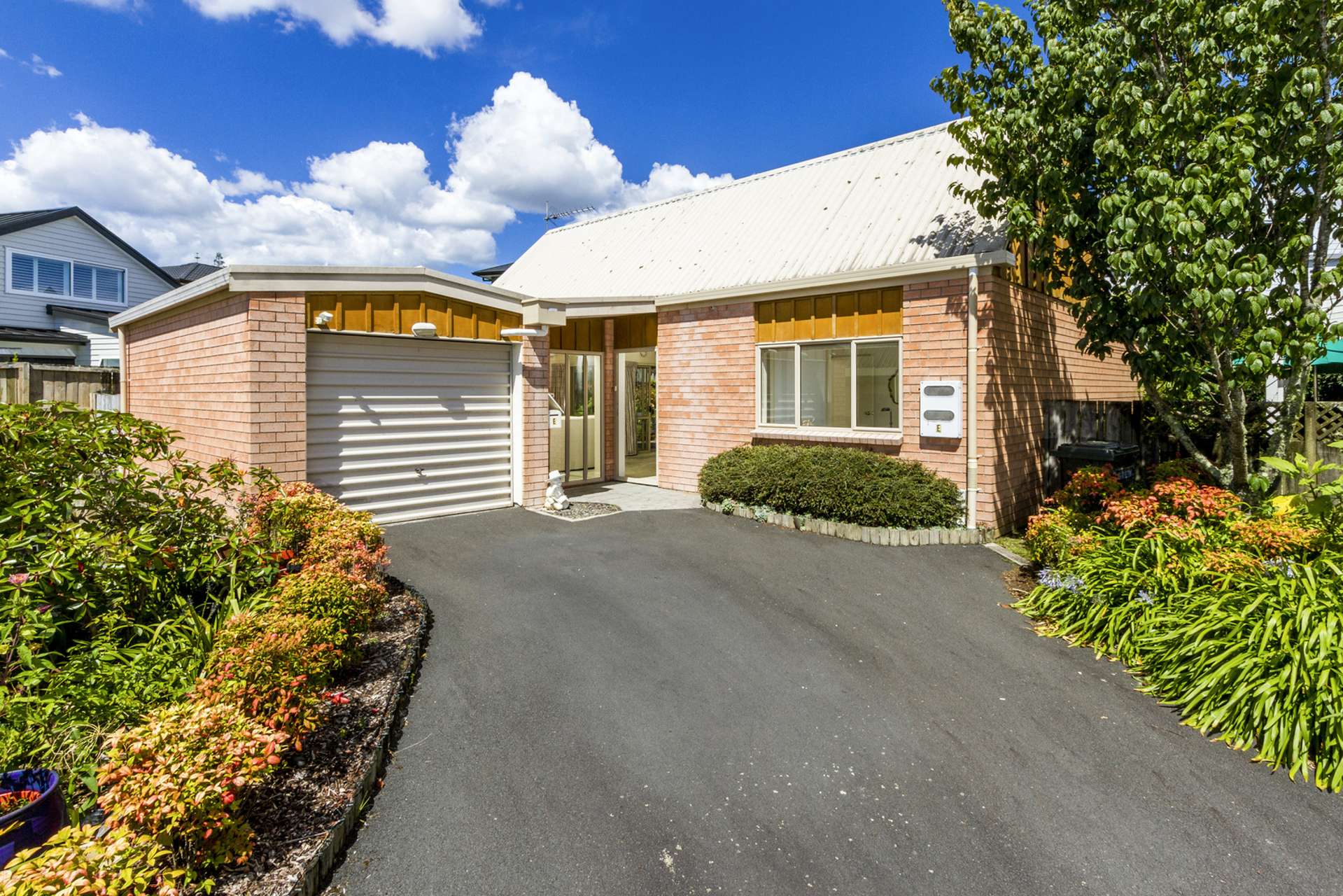 5/34 Waipuia Place Greenhithe_0