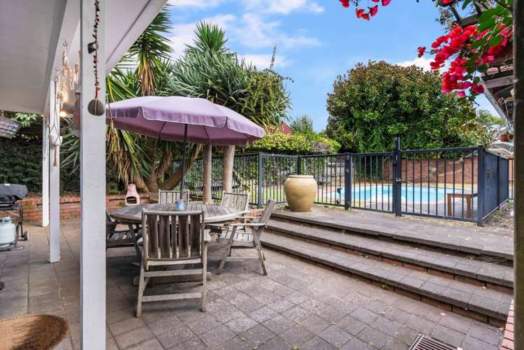 12 Rewi Road Royal Oak_4