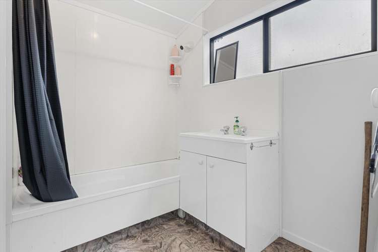 7 Rauparaha Street Marokopa_12