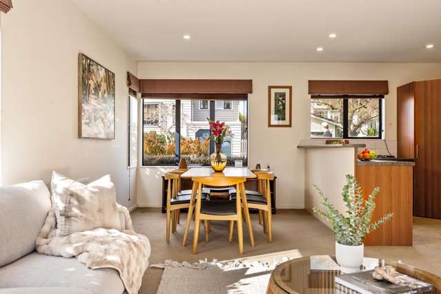 58 Friend Street Karori_4