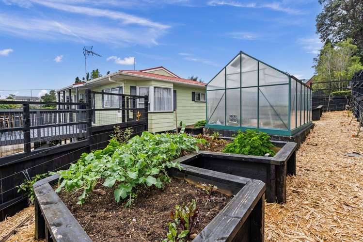 6A Glover Place Onerahi_3