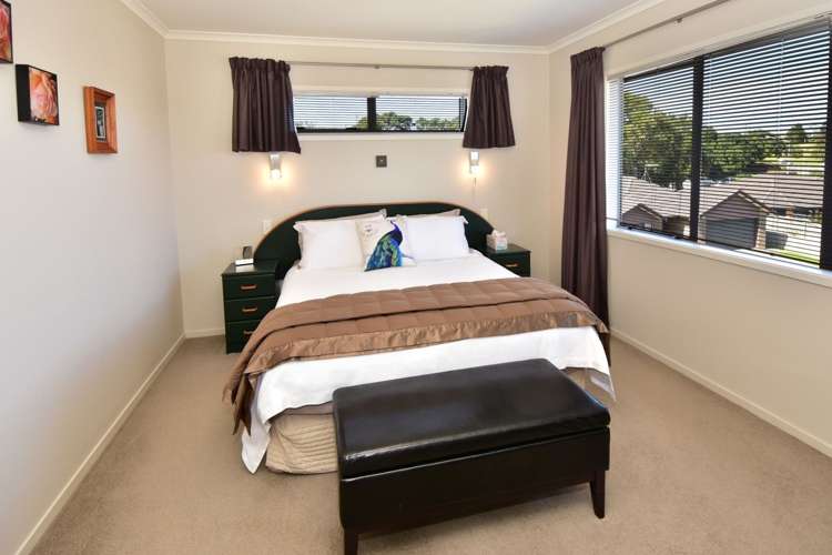 8 Barnacle Rise Red Beach_13