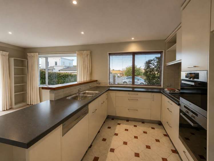 7 Kelson Lane 1464_2