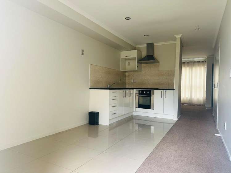 4/5 Wallson Crescent Wiri_1