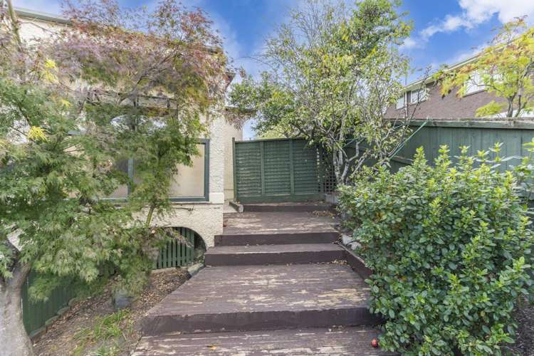 360 Kaikorai Valley Road Bradford_16